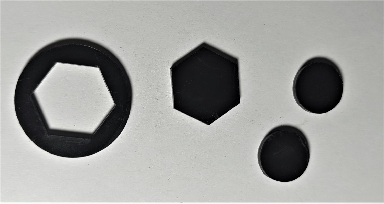 gravure-decoupe-laser-atlantique-nantes-professionnel (3) Copie de badge magnétique toutes marques à Dreux Nogent-le-roi